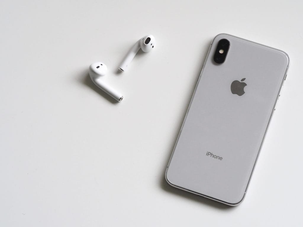 airpods apple iphone, decline of the tablet market